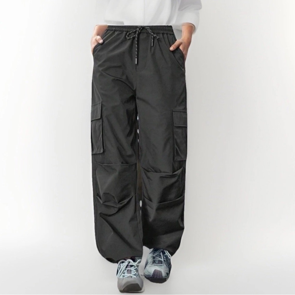 Wm Cargo In My Nature Outdoor Hiking Pants
| Grey - Size 8/10 | Water Resistant